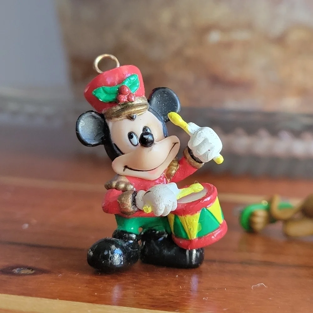 Vintage Disney Figurines set of 6 Christmas Theme Hard Plastic/Rubber Plastic